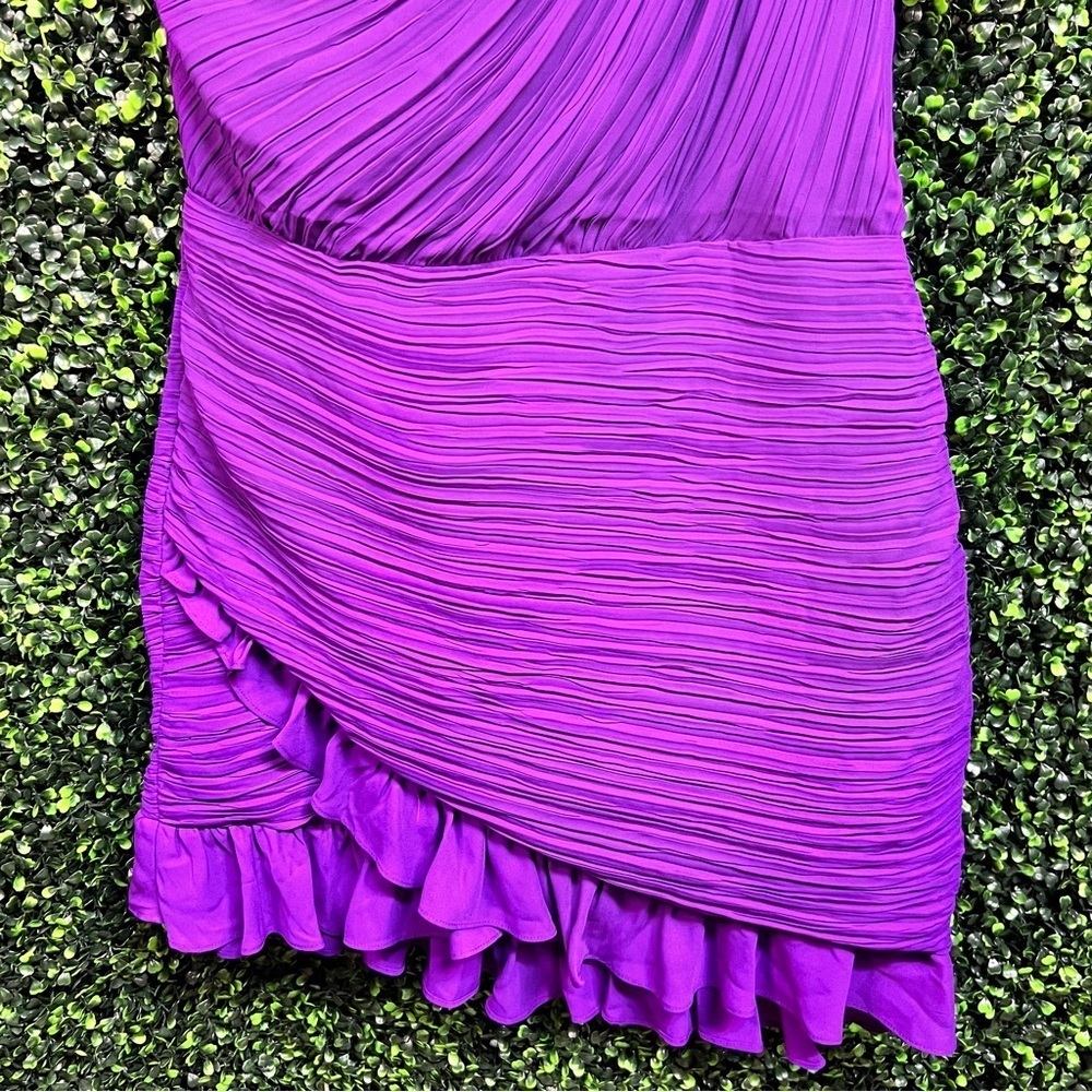 EXPRESS | Ruched One-Shoulder Dress - Picture 3 of 6